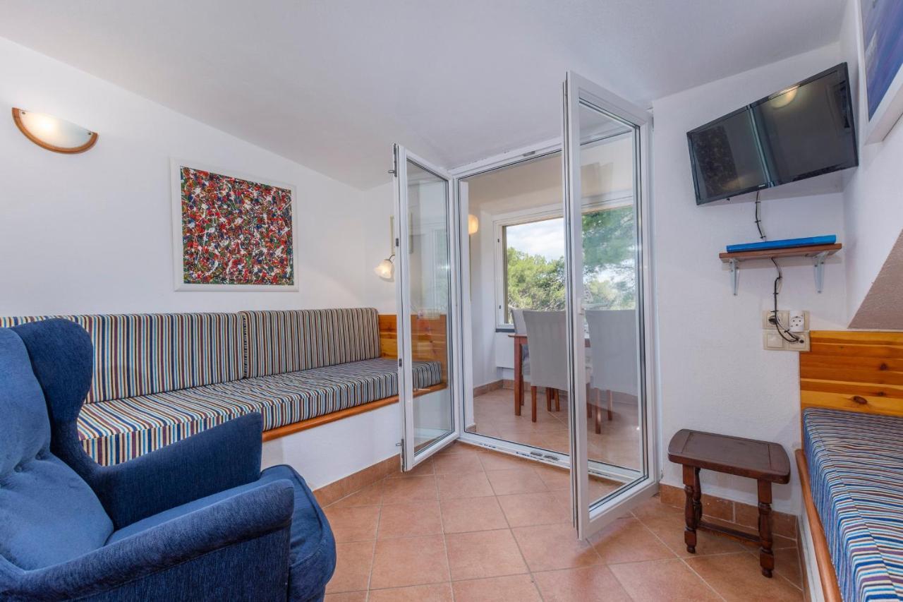 Janus Apartments Jelsa  Exterior photo