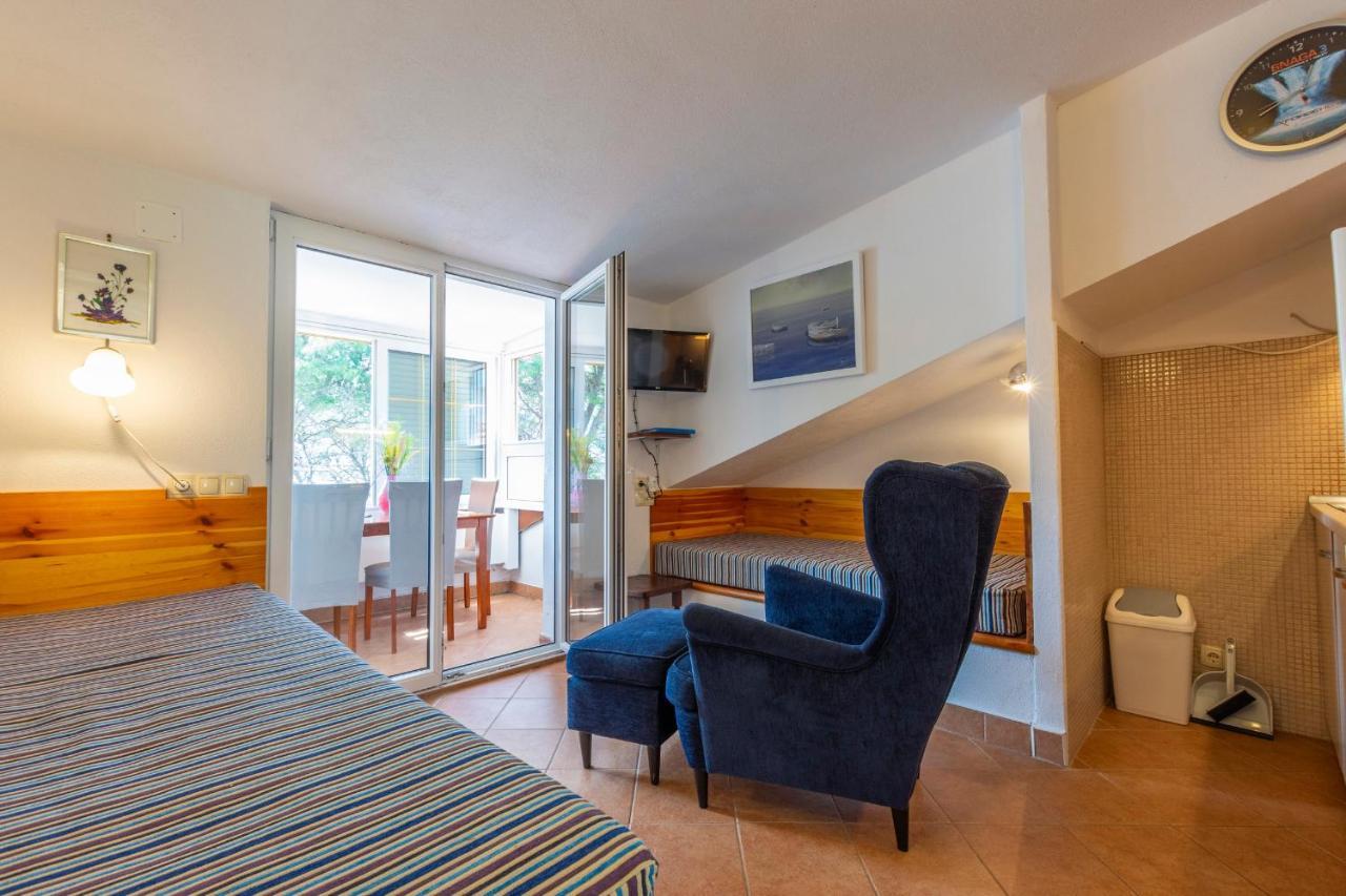 Janus Apartments Jelsa  Exterior photo