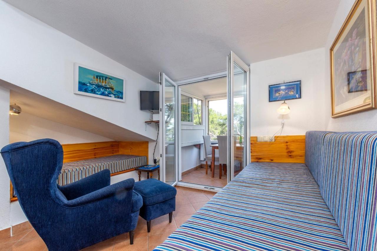 Janus Apartments Jelsa  Exterior photo