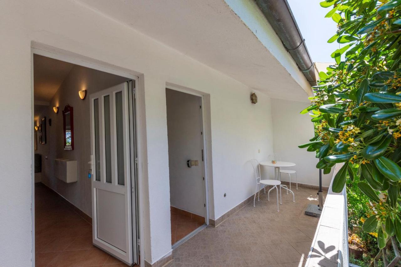 Janus Apartments Jelsa  Exterior photo